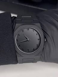 Black Arabic Aura Watch – Minimal Luxury Timepiece with Arabic Numerals
